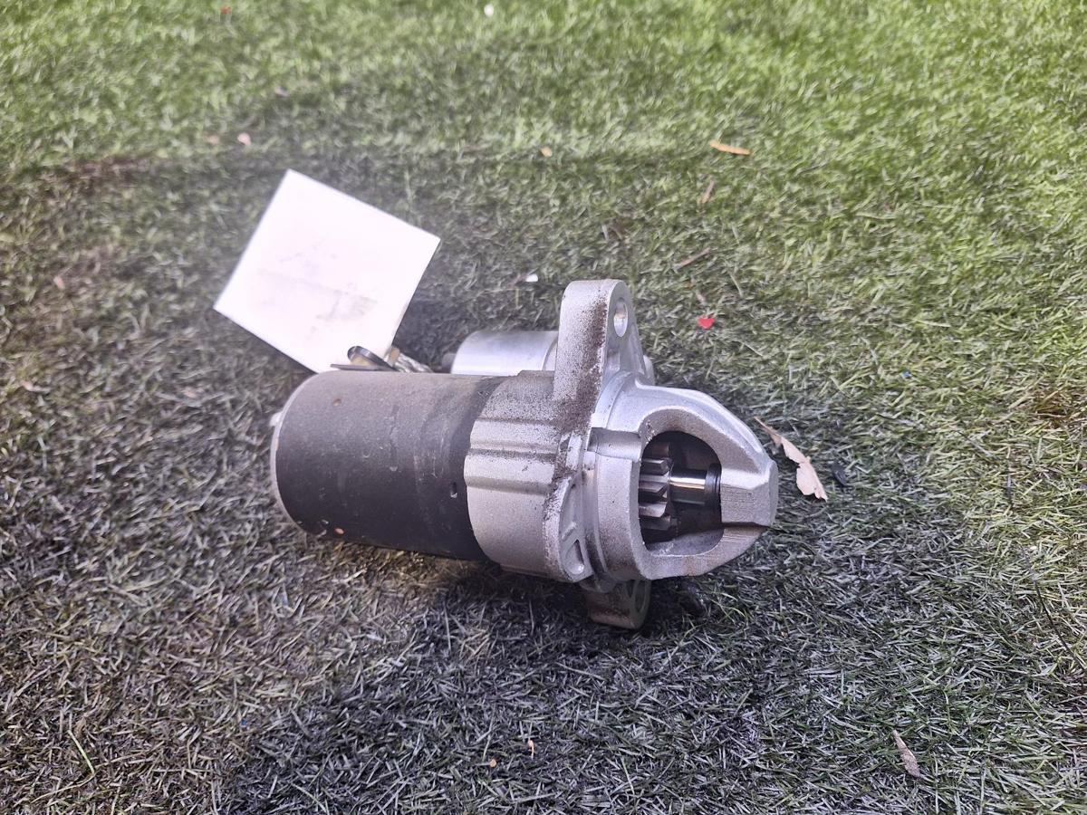 1000768686-part-image
