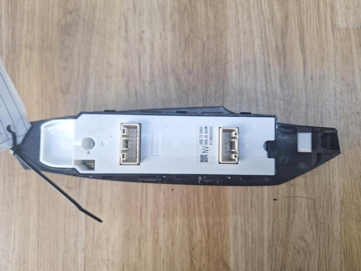 1000821601-part-image