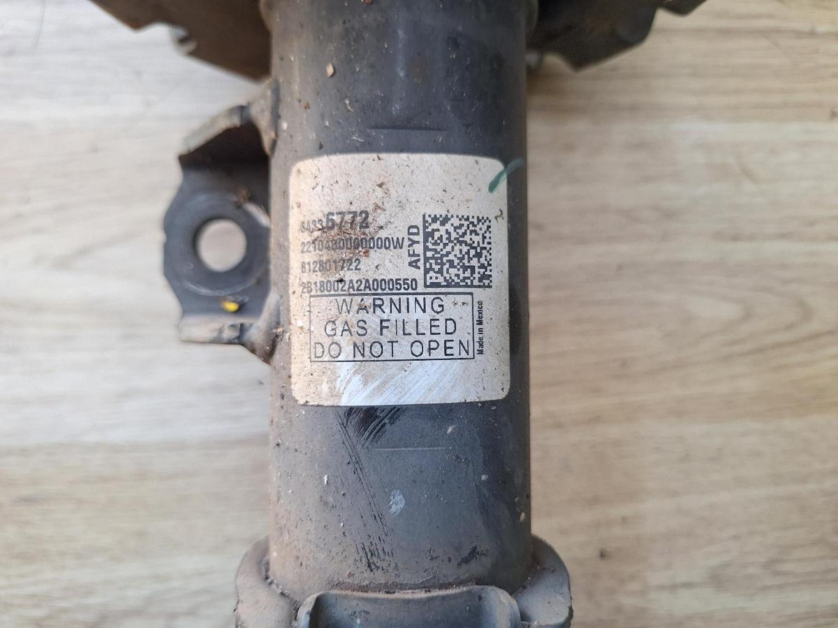 1000849670-part-image
