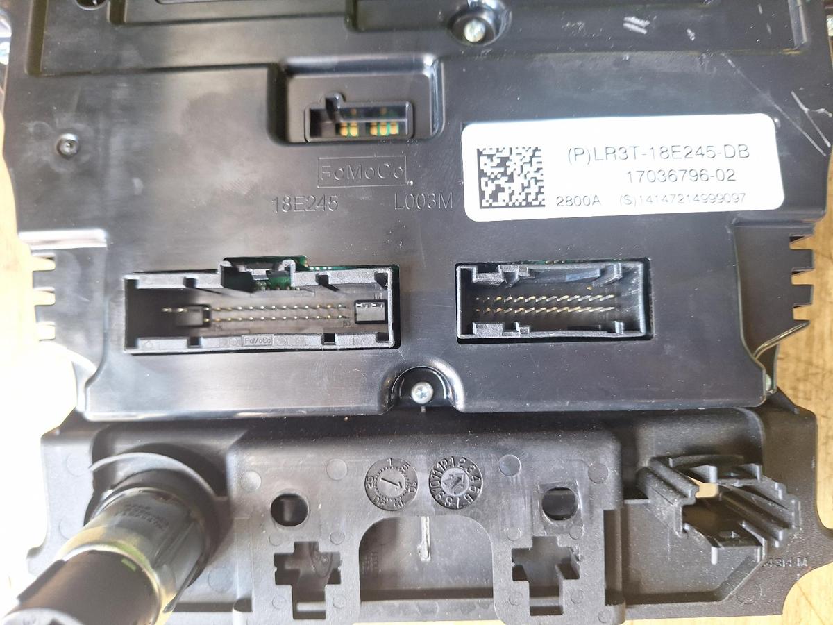 1000902490-part-image