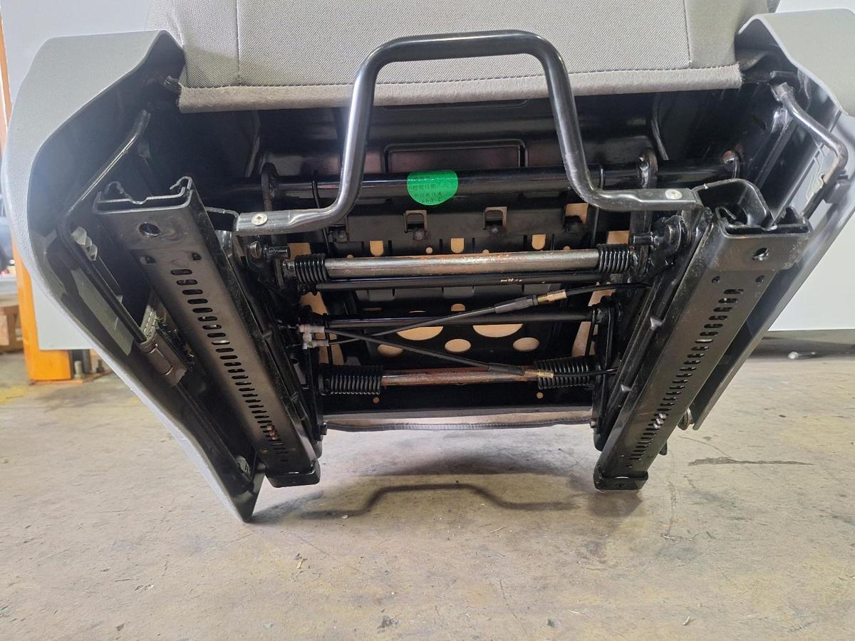 Front Seat for LDV V80