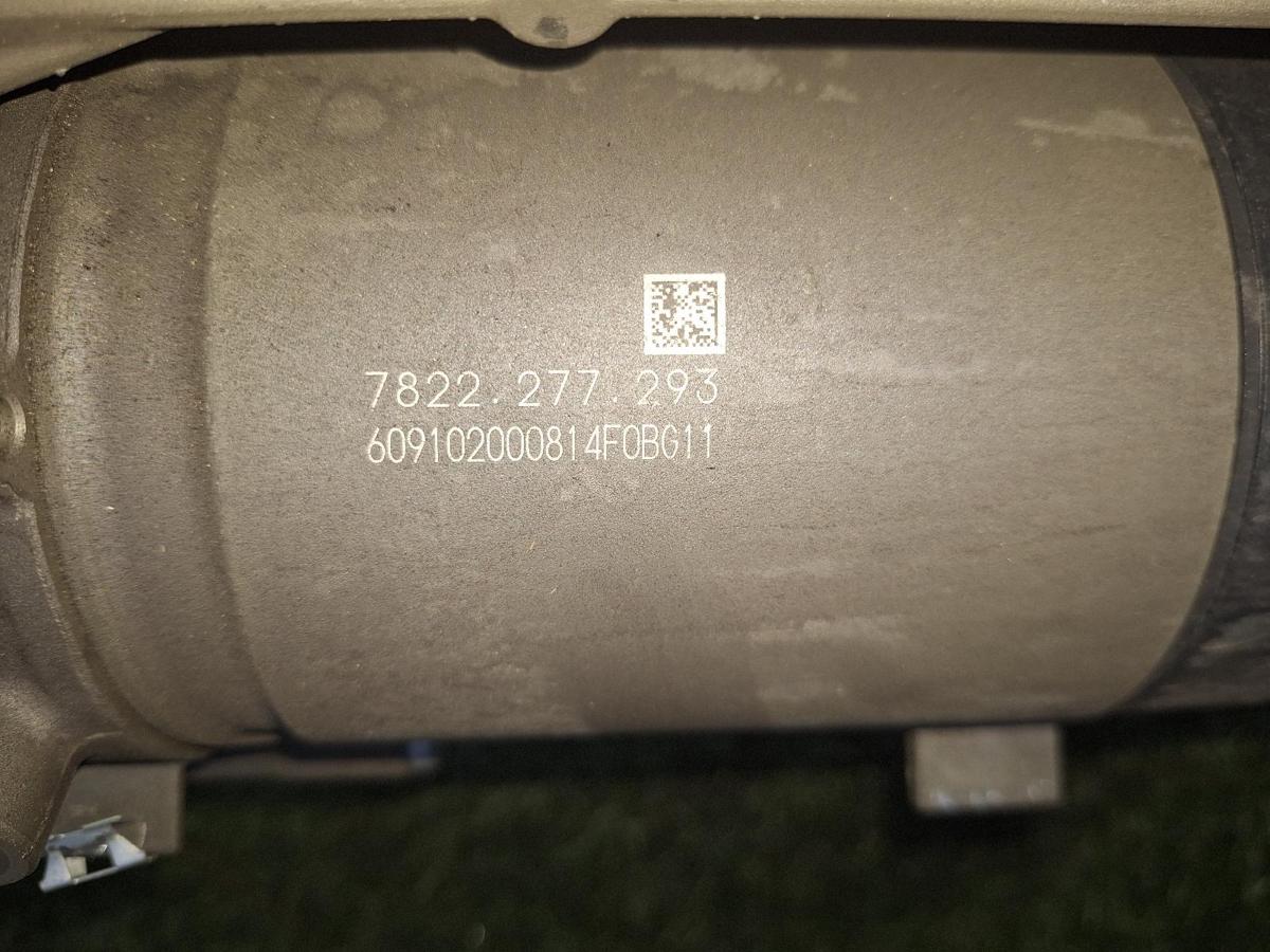 1000776819-part-image