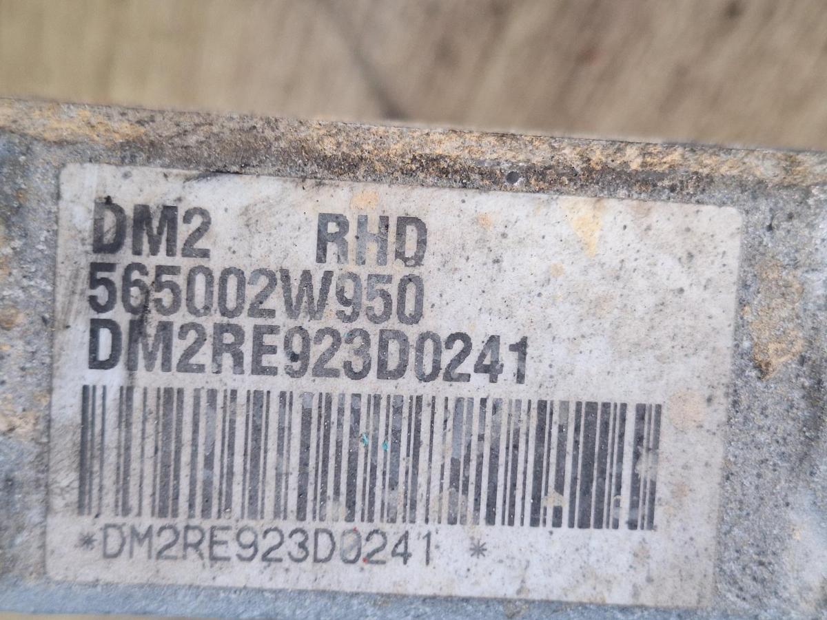 1000863956-part-image