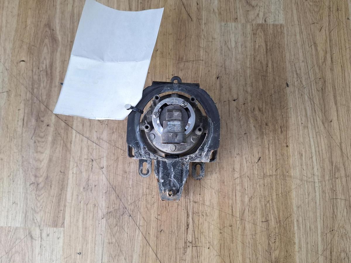 1000866553-part-image