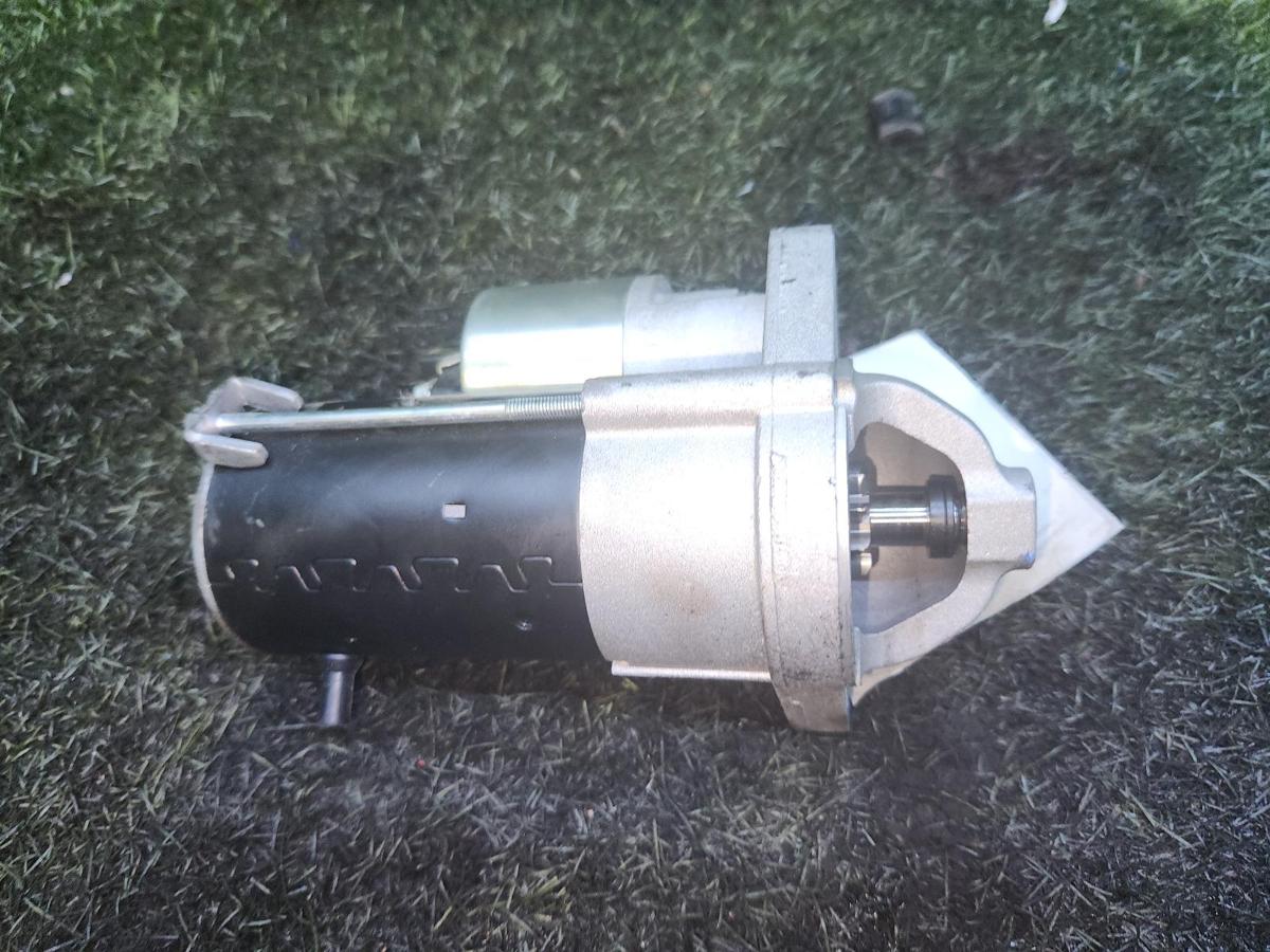 1000785072-part-image