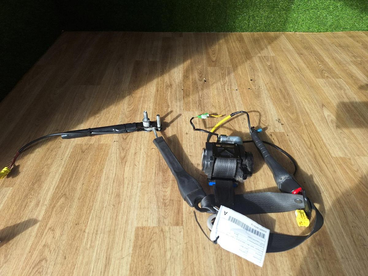 1000839715-part-image