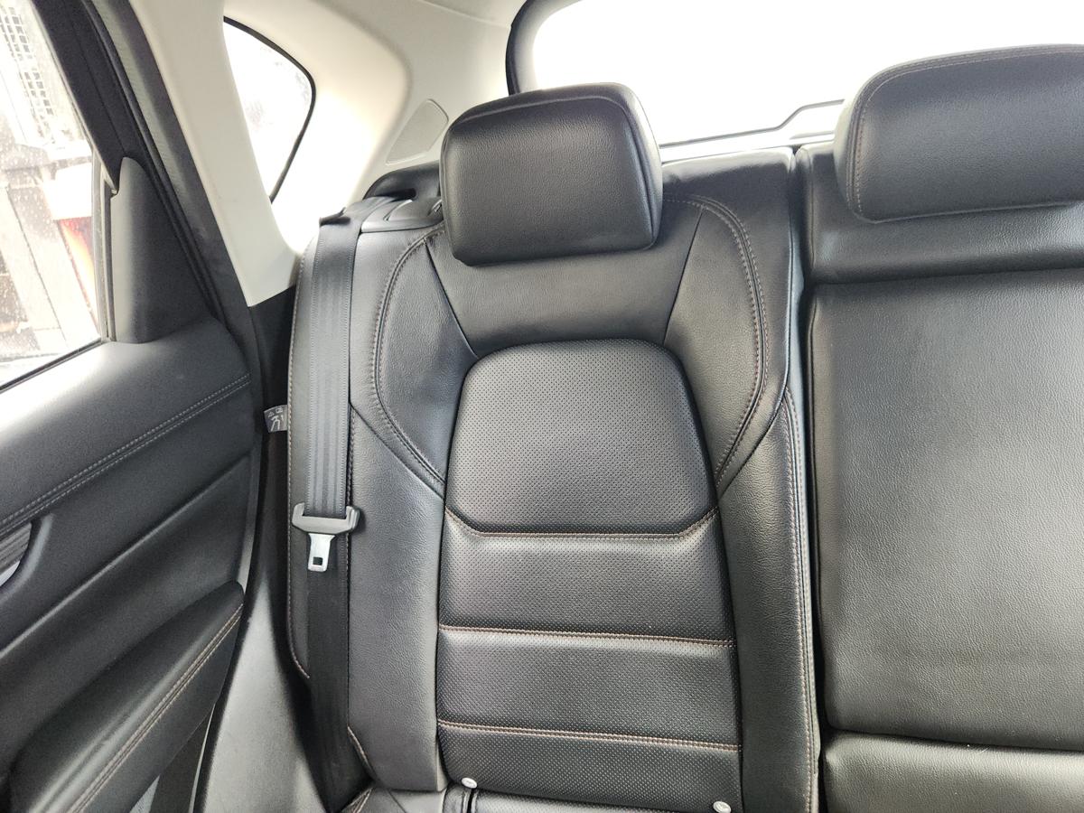 1000931352-2nd Seat (Rear Seat) Right