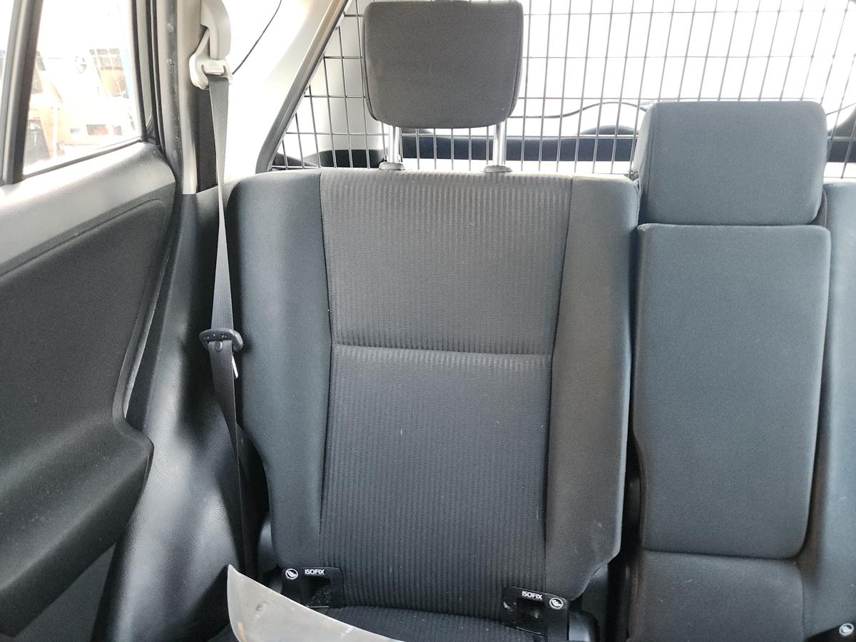 1000931840-2nd Seat (Rear Seat) Right