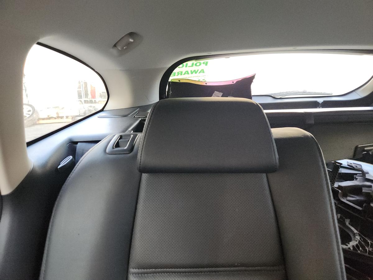1000948295-2nd Seat (Rear Seat) Right