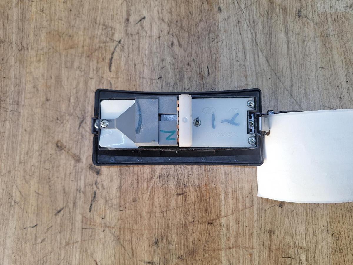 1000852742-part-image