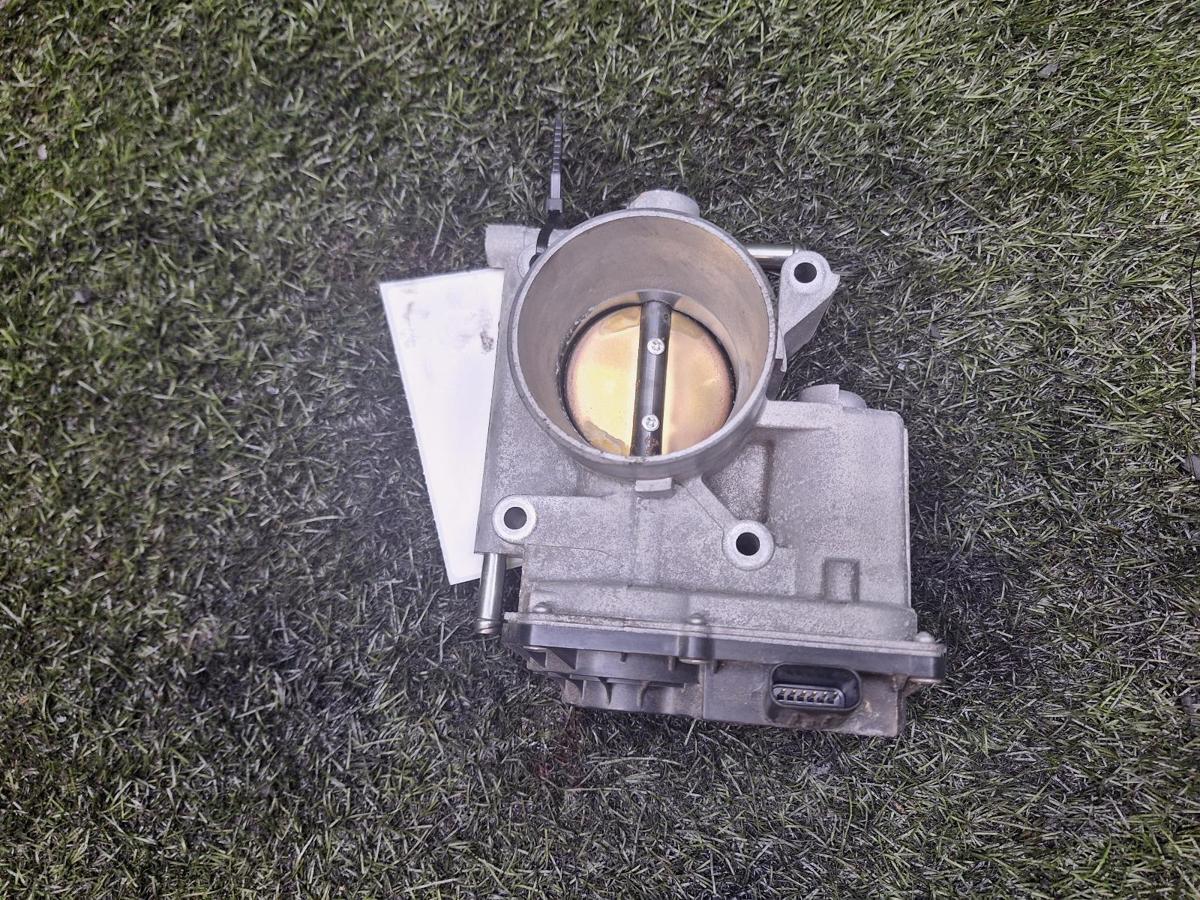 Throttle Body for MAZDA 3
