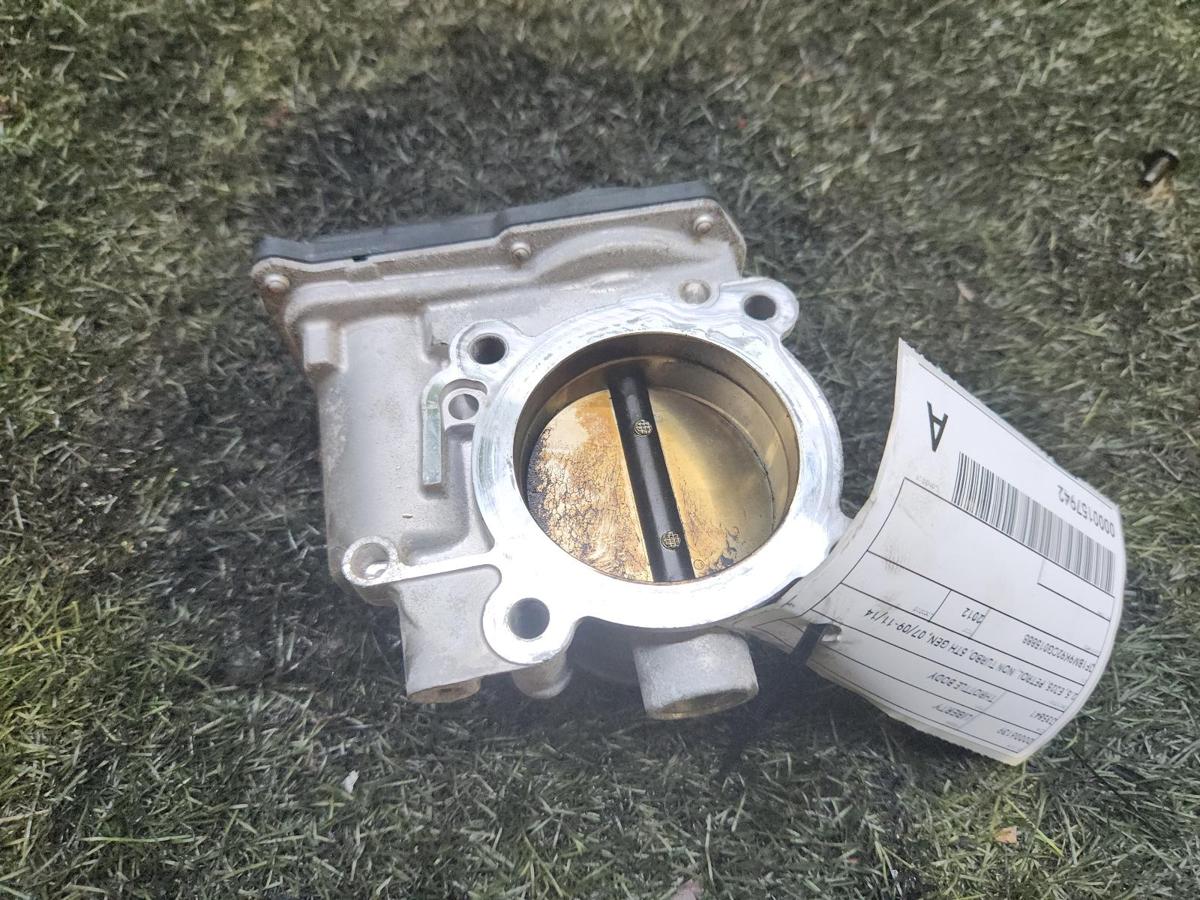 Throttle Body for SUBARU LIBERTY