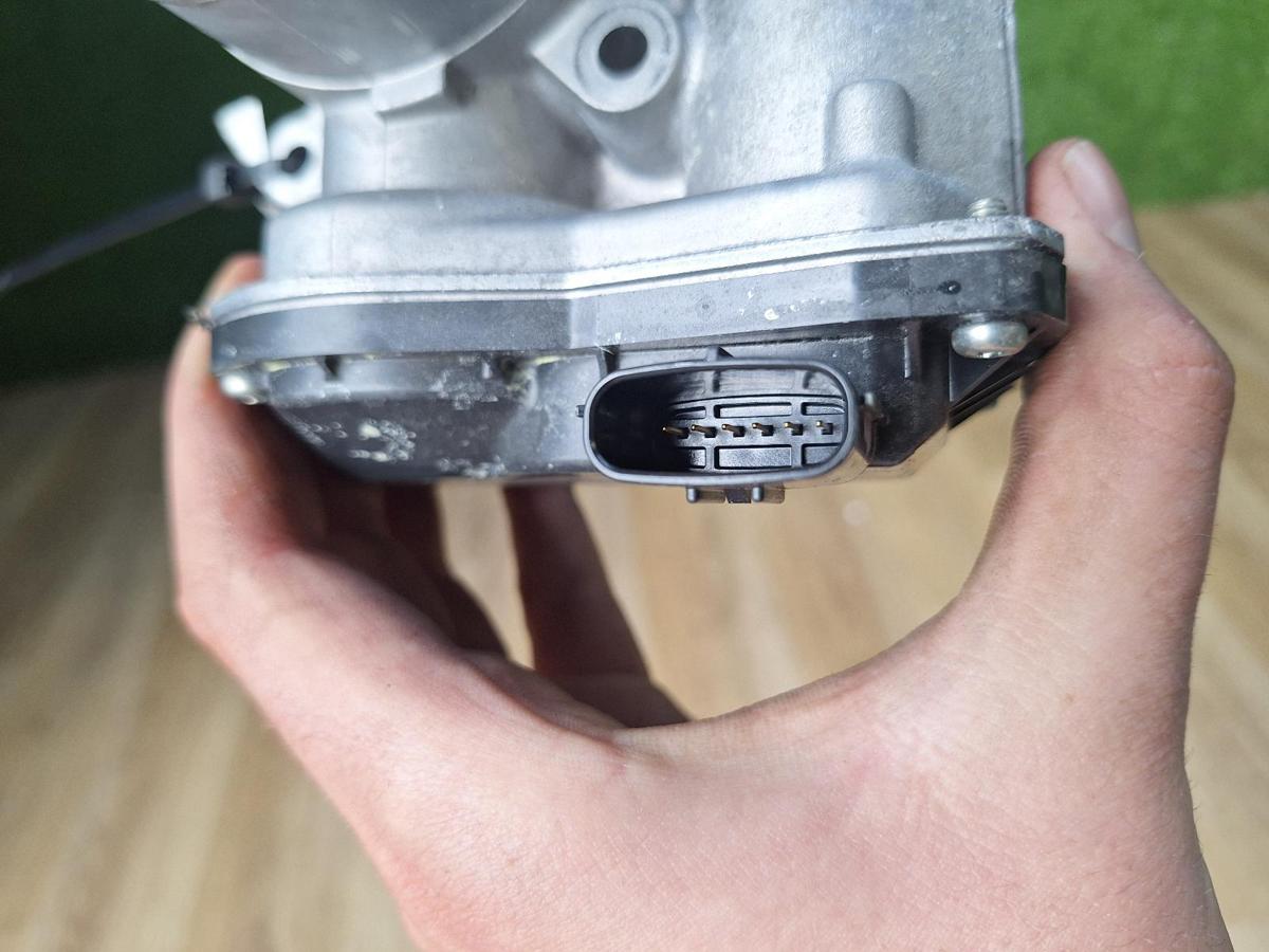 Throttle Body for MAZDA MX5