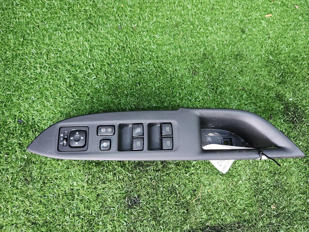 1000811366-part-image