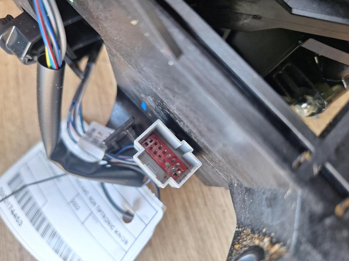 1000863441-part-image