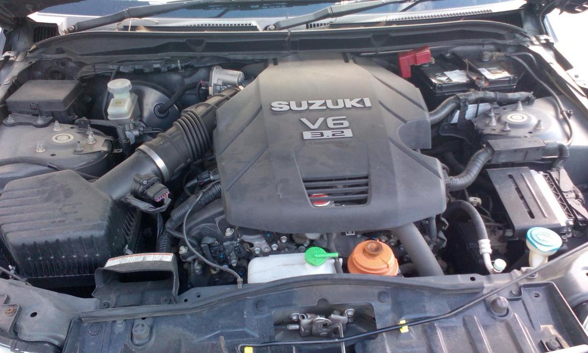 1000586560-part-image