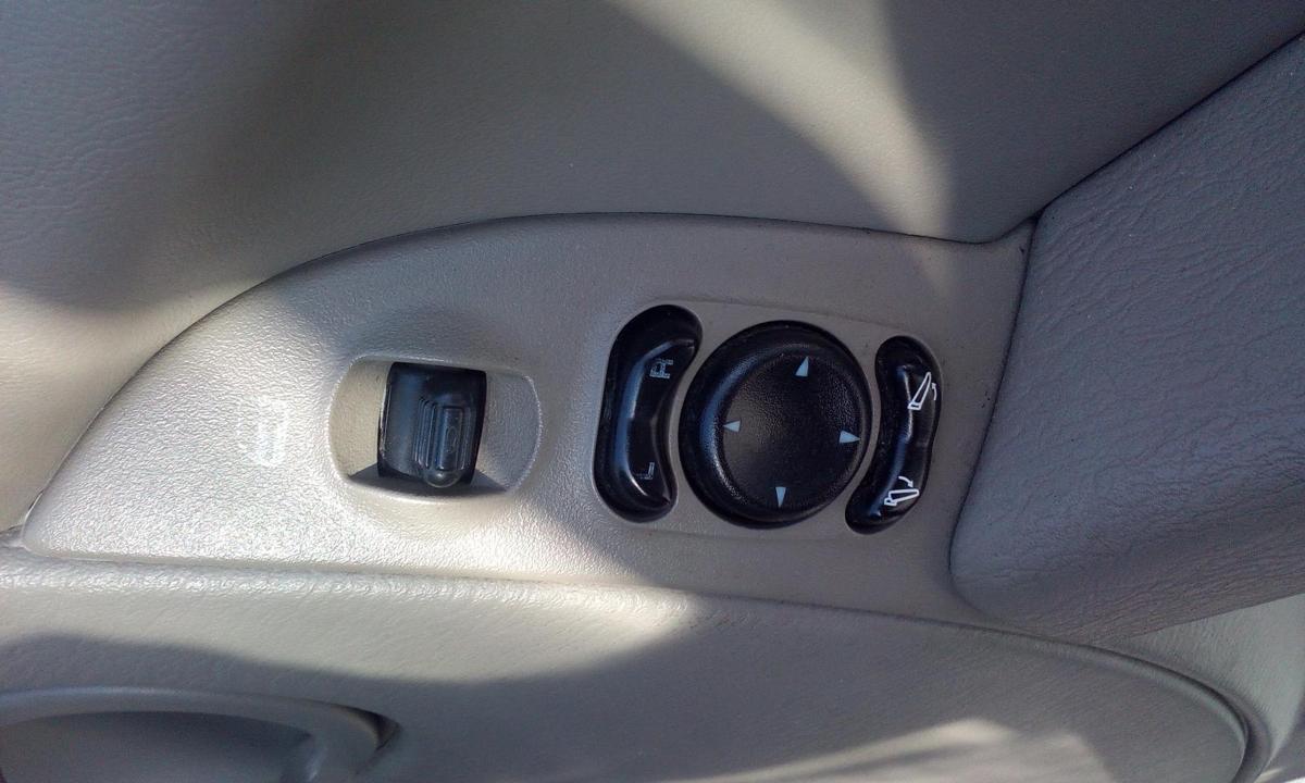 1000502585-part-image