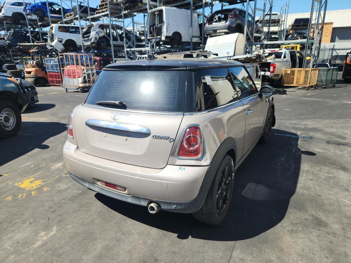Left Front Door Window for MINI COOPER