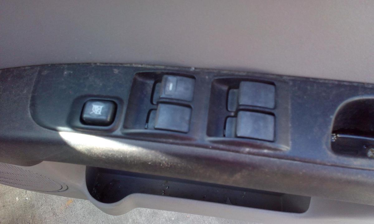 1000661763-part-image