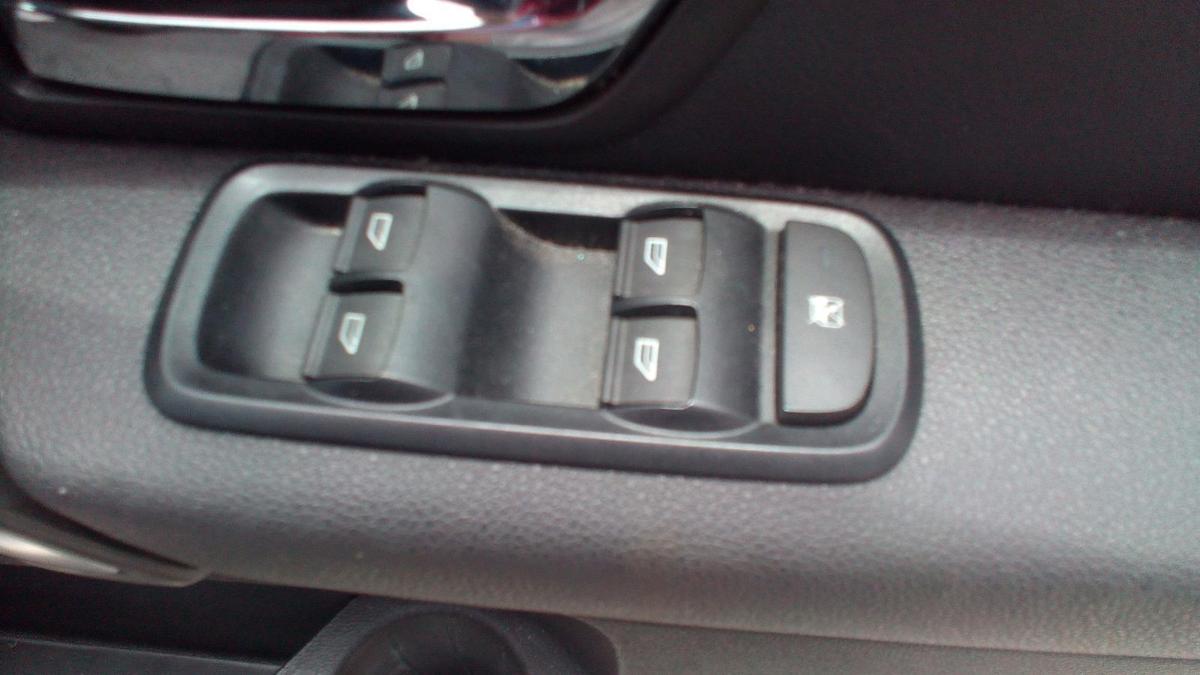 1000623443-part-image