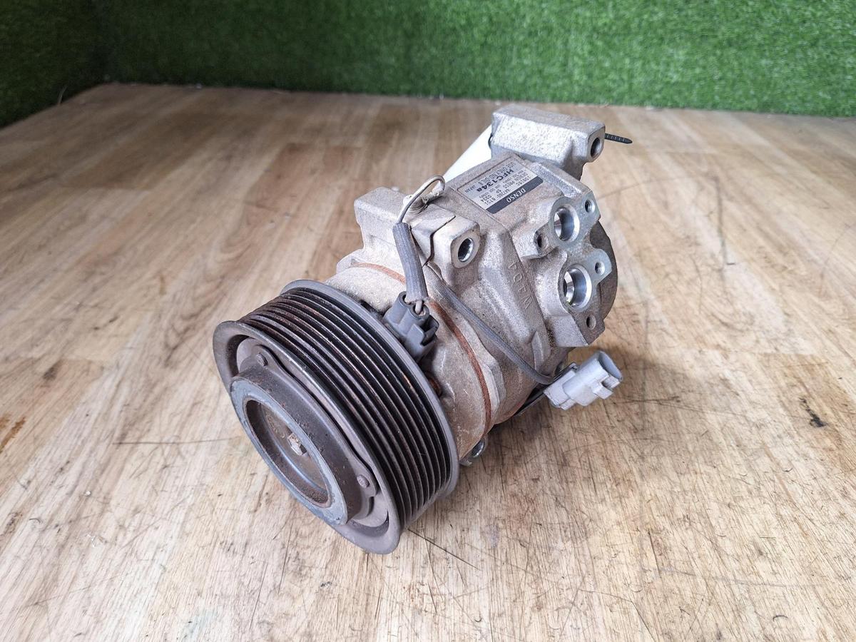 1000902849-A/C Compressor Top