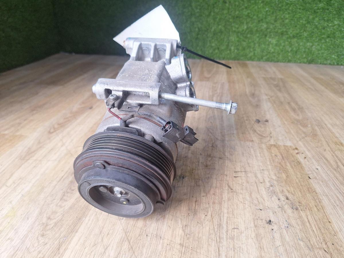 1000898166-A/C Compressor Top