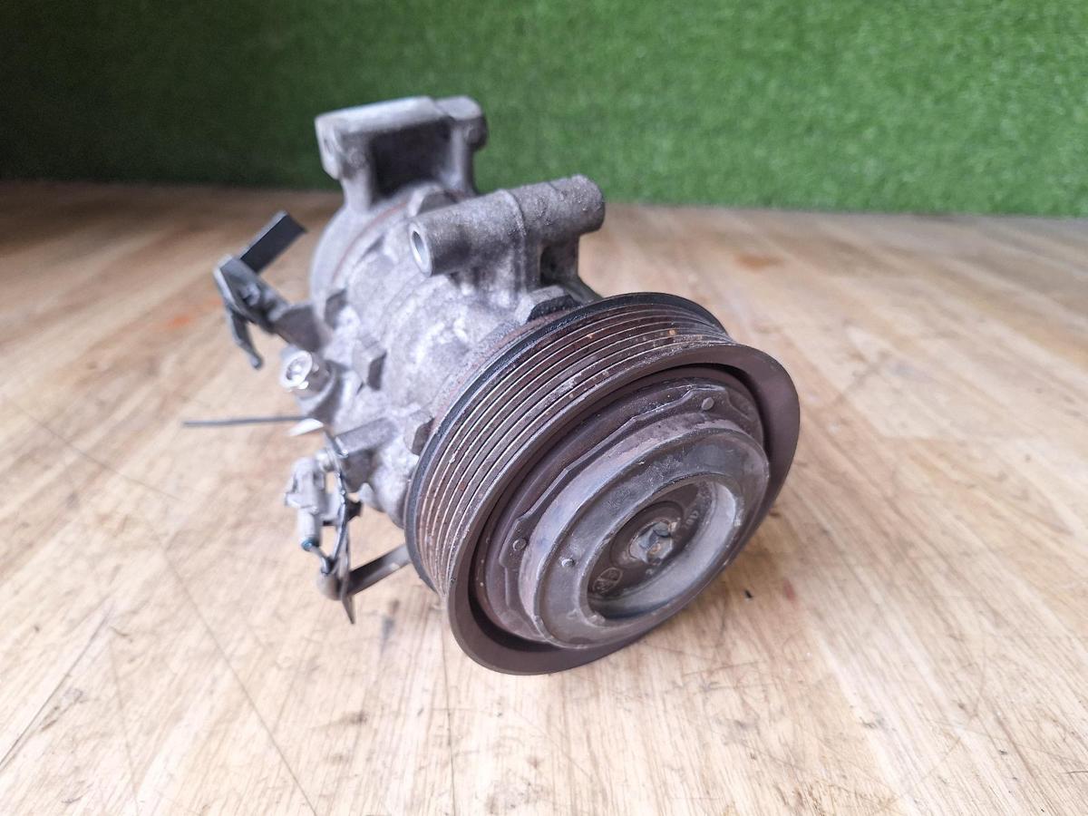 1000901059-A/C Compressor Top