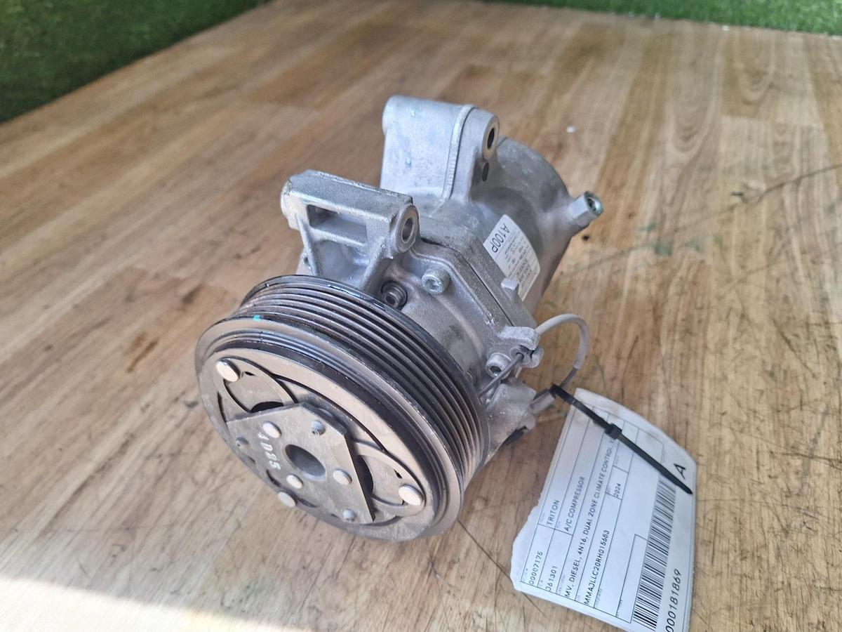1000901397-A/C Compressor Top