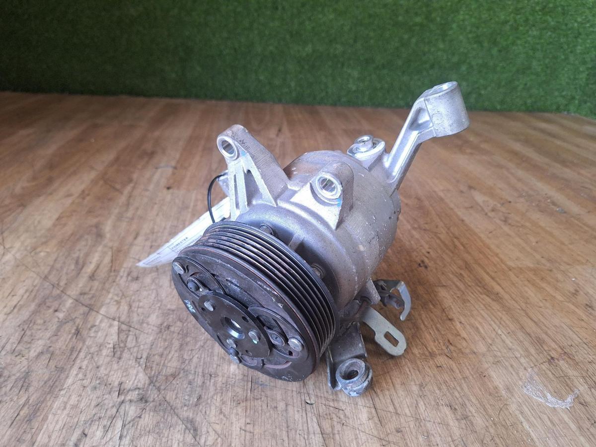 1000907868-A/C Compressor Top