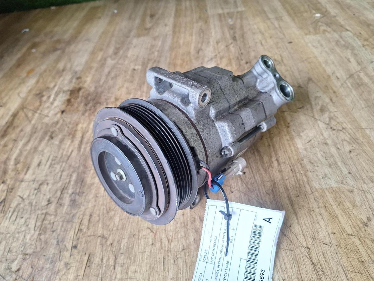 1000912200-A/C Compressor Top