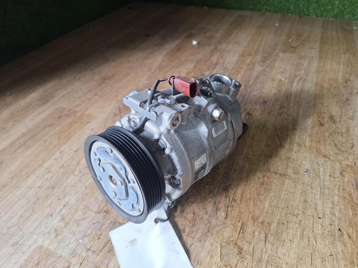 1000911377-A/C Compressor Top