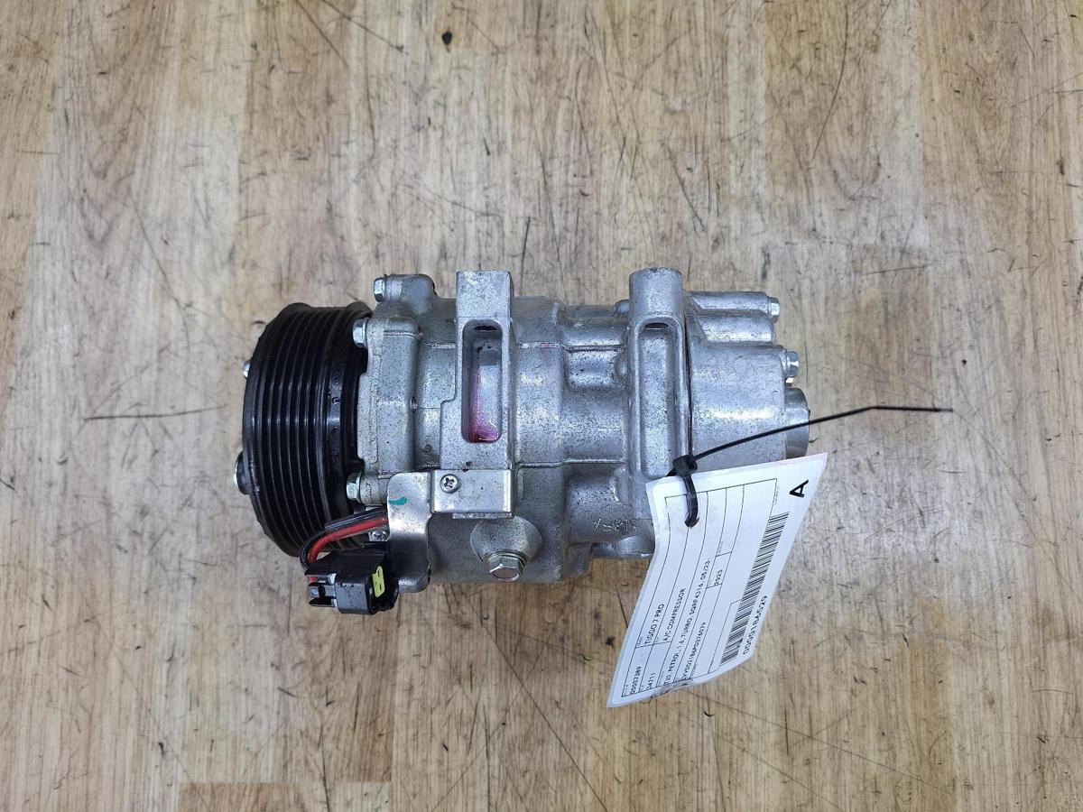 1000928367-A/C Compressor Top