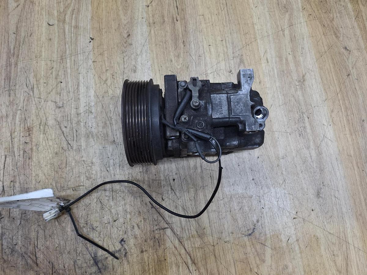 1000934605-A/C Compressor Top