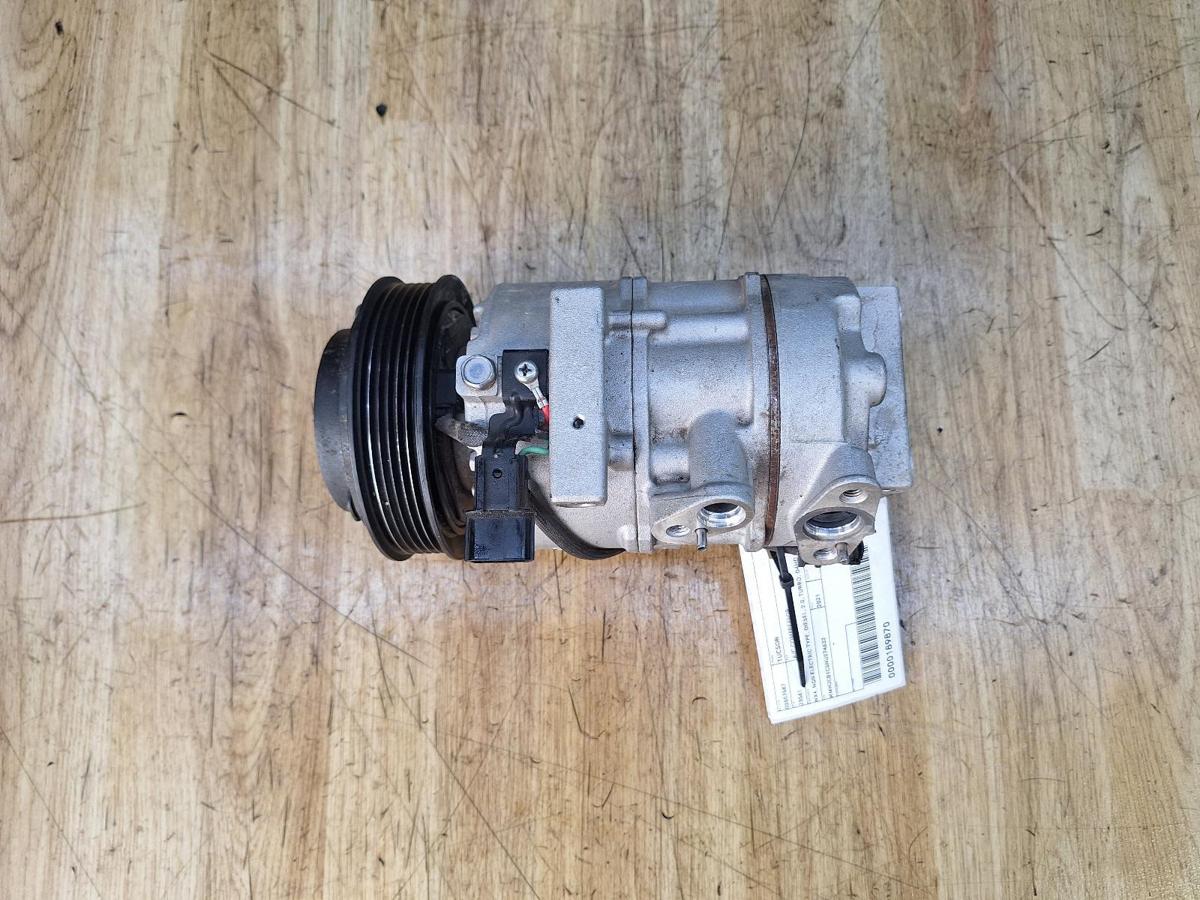 1000953414-A/C Compressor Top