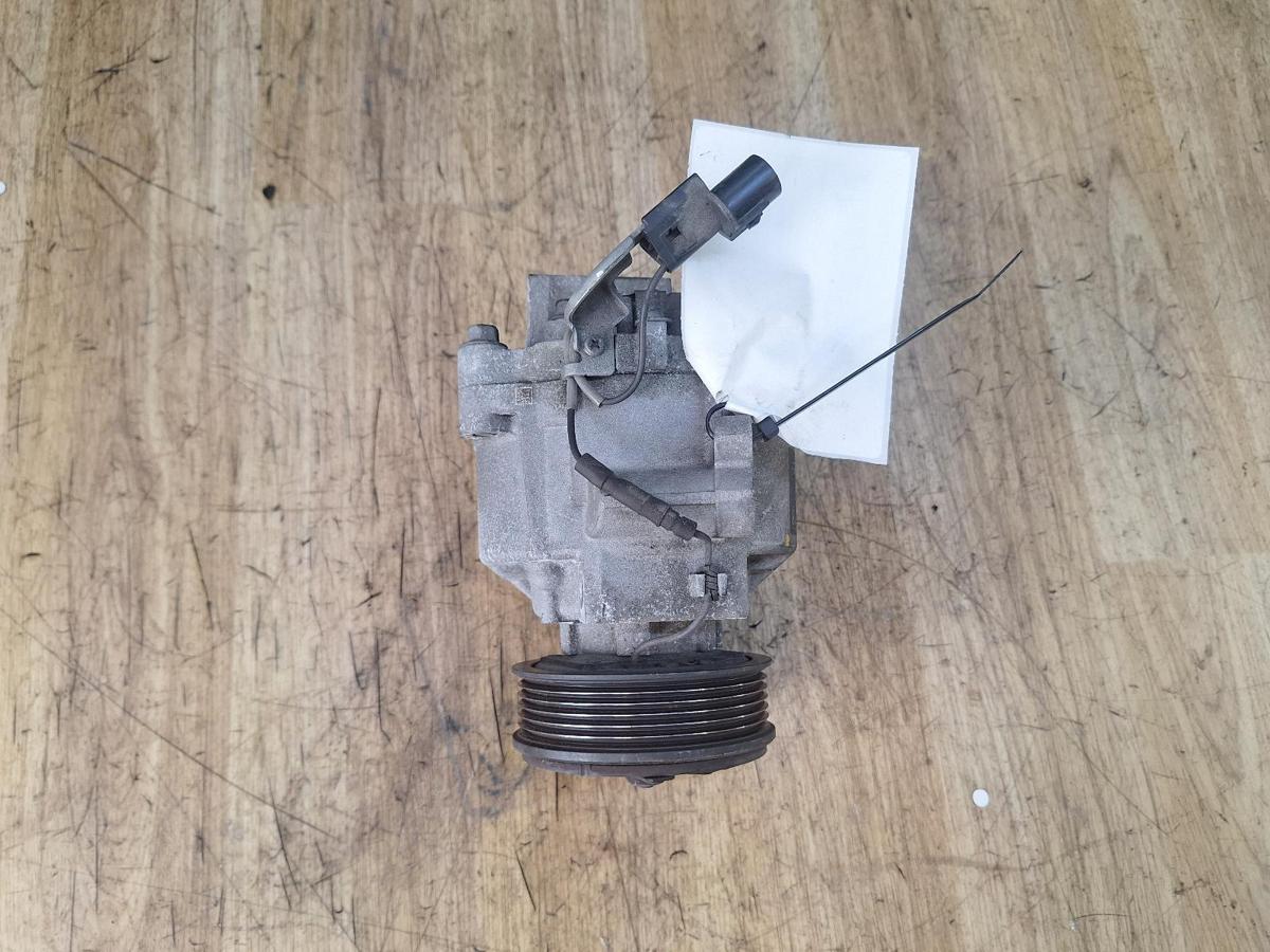 1000921012-A/C Compressor Top