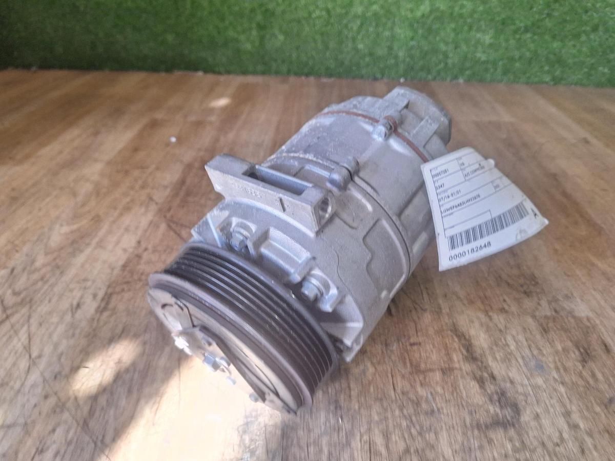 1000907730-A/C Compressor Top