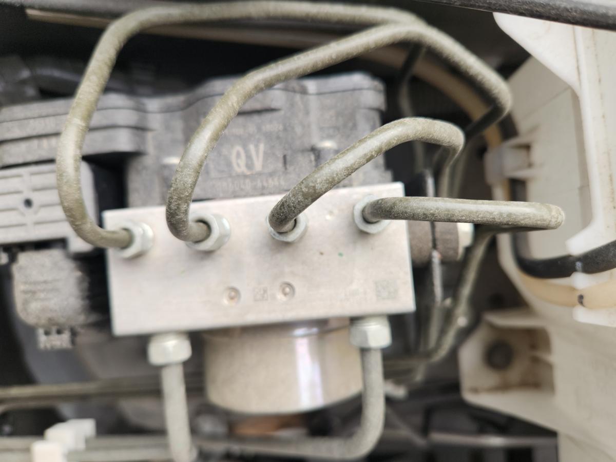1000945411-Abs Pump/Modulator