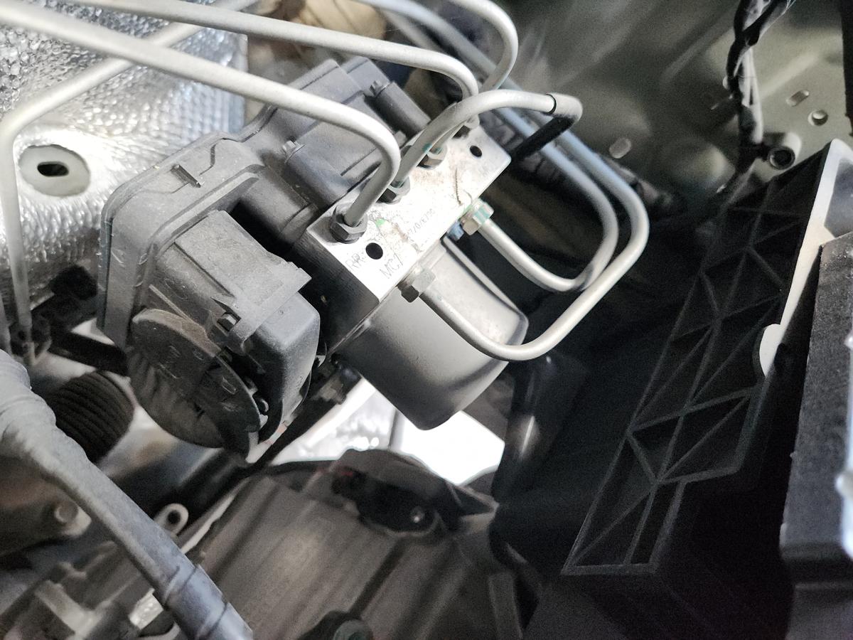 1000951482-Abs Pump/Modulator