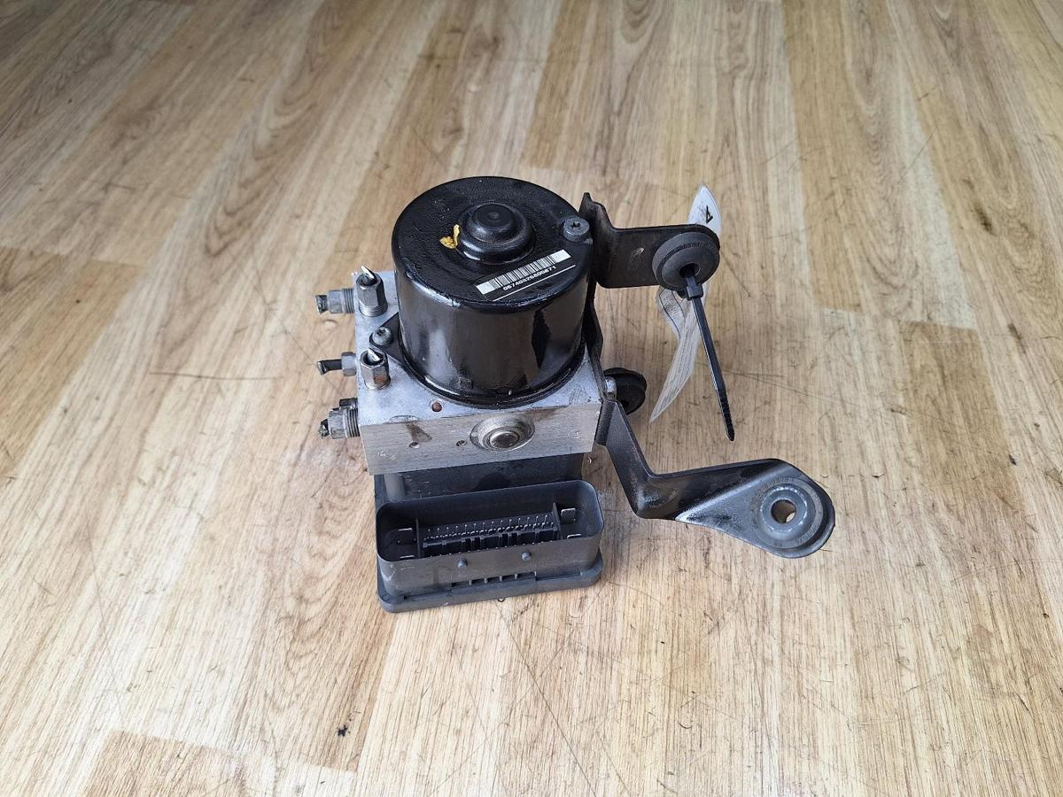 1000881877-Abs Pump Modulator Top
