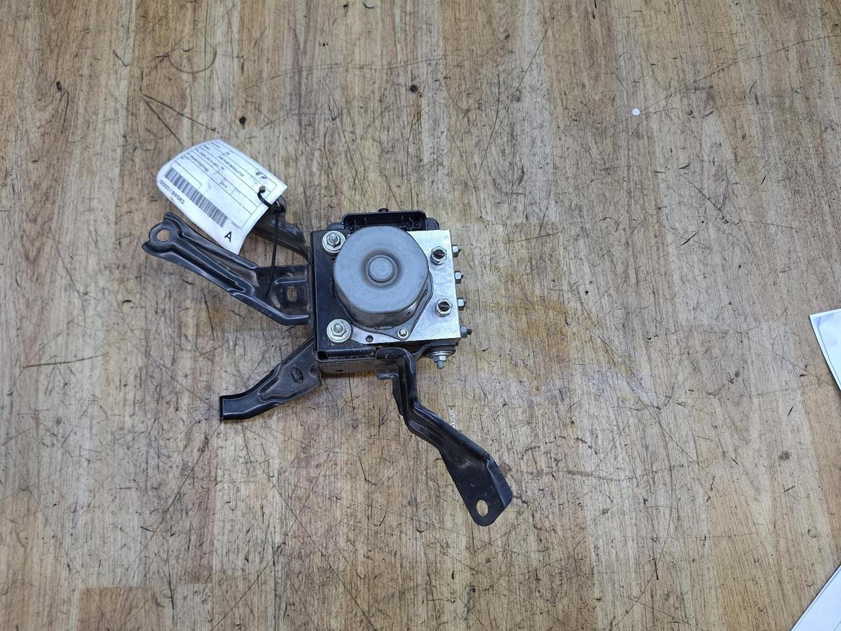 1000951377-Abs Pump Modulator Top