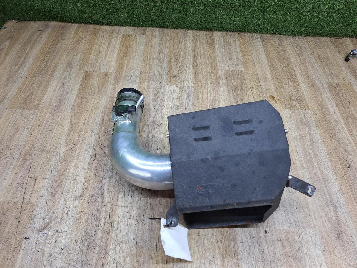 1000929083-Air Cleaner Box Top