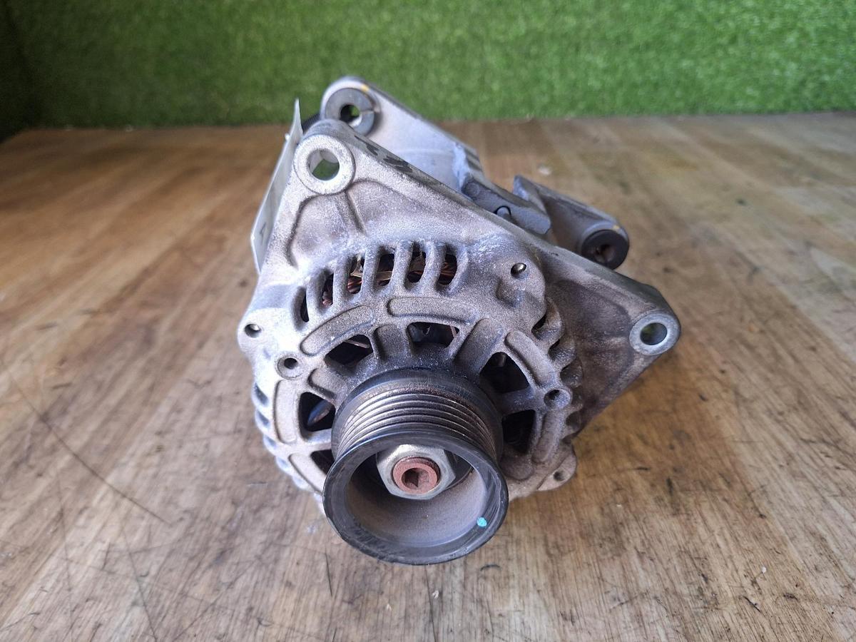 1000904406-Alternator Top