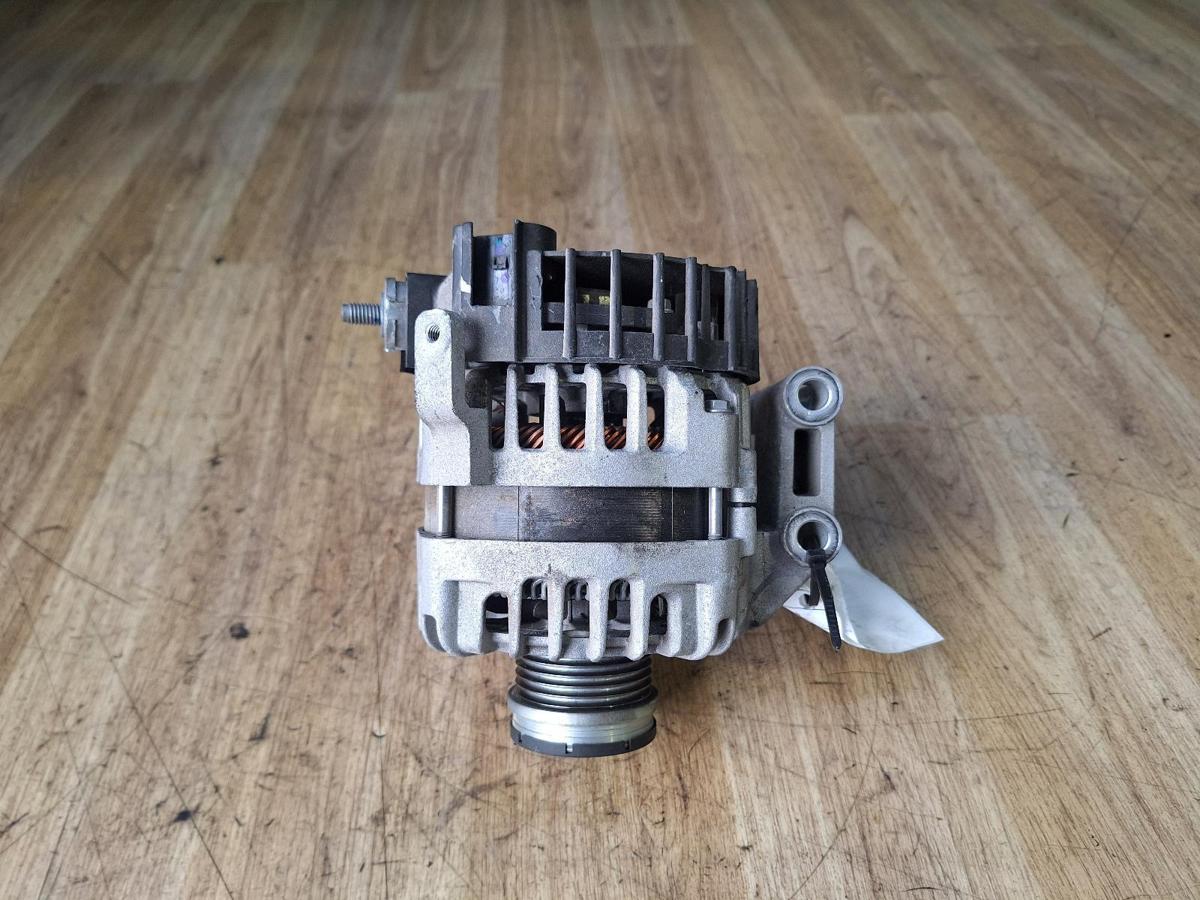 1000884304-Alternator Top