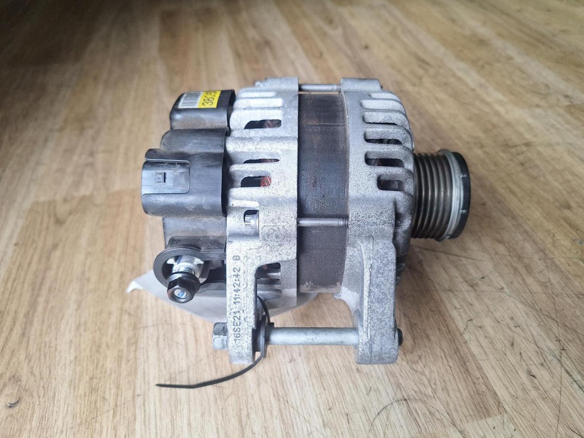 1000901798-Alternator Top