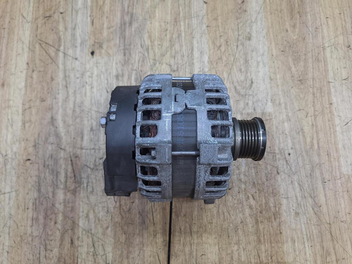 1000934088-Alternator Top
