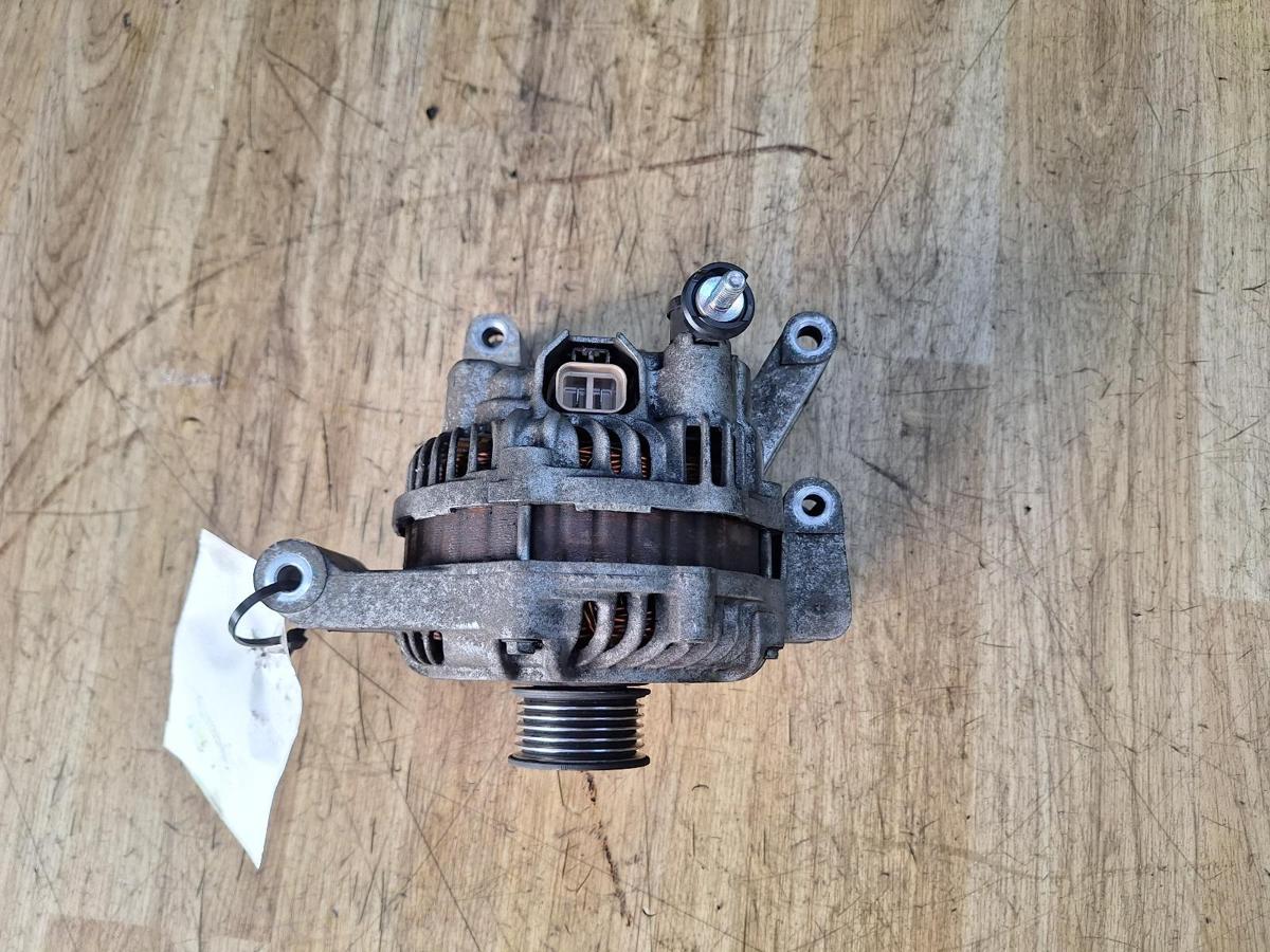 1000943087-Alternator Top