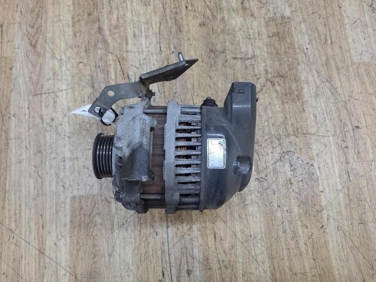 1000943883-Alternator Top