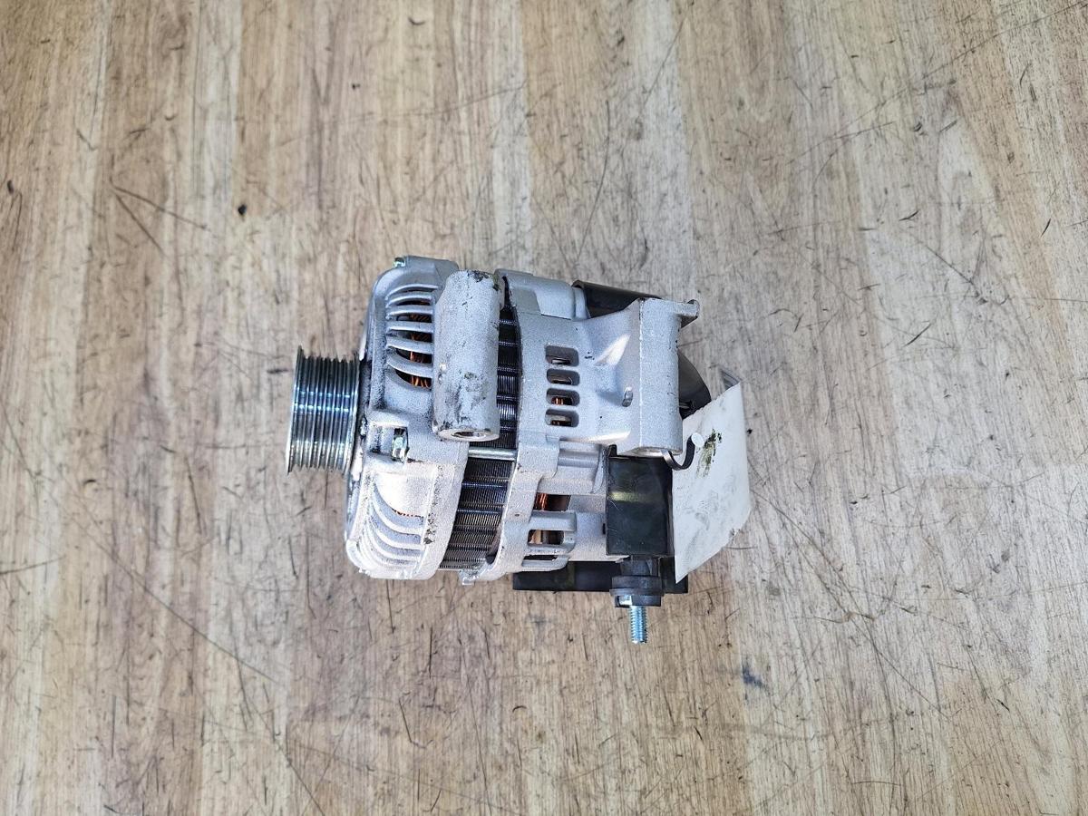 1000944863-Alternator Top