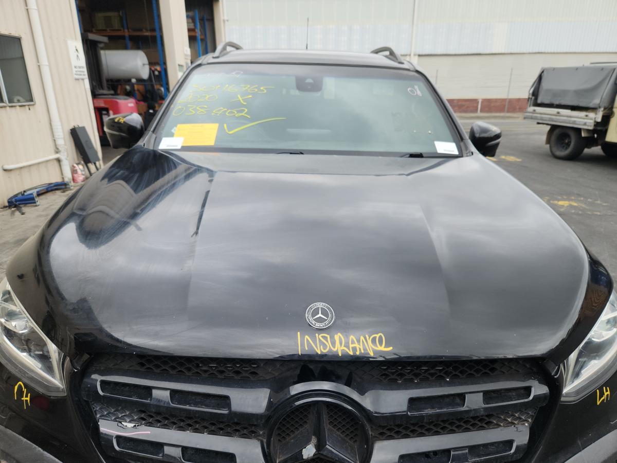 1000957308-Bonnet