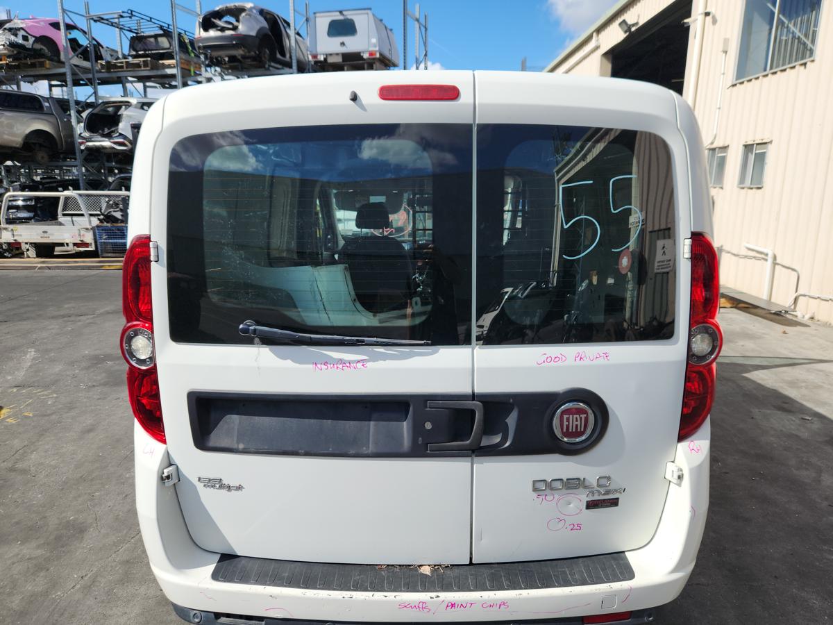 1000927018-Bootlid_Tailgate